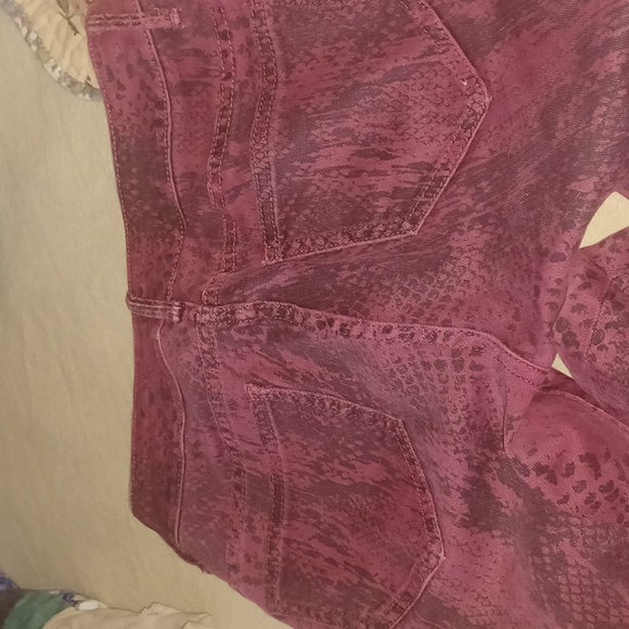 2/$10 😁VS Siren Jeans - Picture 8 of 9